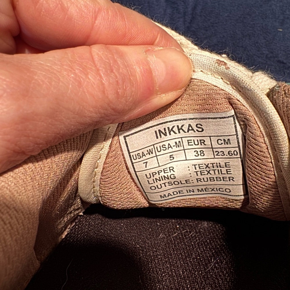 Inkkas Multicolor 'We Are United' Sneakers - Picture 5 of 5